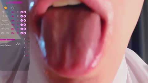 Snapshot of night_wwwolf chatting on December 29, 2024, 3:54 am Jameson online show from December 29, 2024, 3:54 am