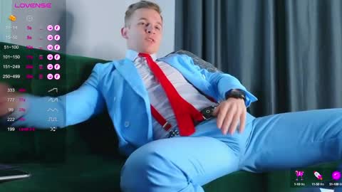 Snapshot of night_wwwolf chatting on January 17, 2025, 10:22 am Jameson online show from January 17, 2025, 10:22 am