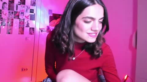 Snapshot of nightfloatt chatting on October 14, 2025, 9:37 pm Daisy online show from October 14, 2025, 9:37 pm