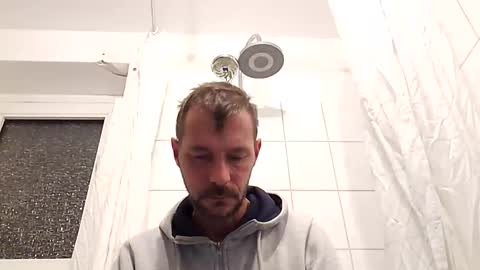 MikeVanDyck online show from November 3, 2025, 4:52 pm