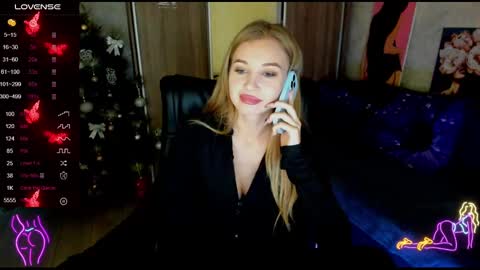 nigo_nika online show from December 15, 2024, 12:06 pm