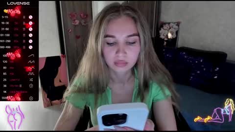 nigo_nika online show from February 21, 2025, 1:33 pm