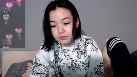 Niia online show from January 27, 2025, 5:04 pm