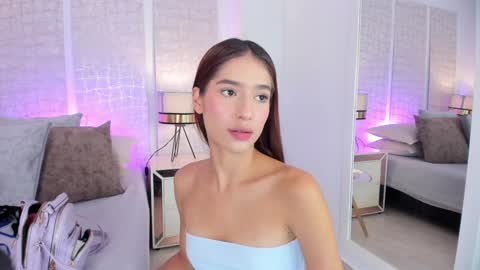 Snapshot of niicole_steele chatting on January 23, 2025, 5:10 pm Niicole online show from January 23, 2025, 5:10 pm