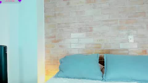 Snapshot of niicole_steele chatting on June 11, 2026, 1:05 am Niicole online show from June 11, 2026, 1:05 am