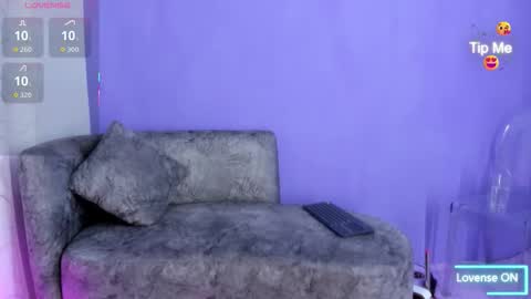 SAMARA  online show from November 6, 2025, 3:57 pm