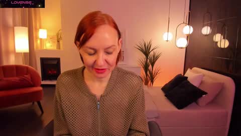 Snapshot of nika_gentle chatting on February 21, 2025, 12:17 pm Nika online show from February 21, 2025, 12:17 pm