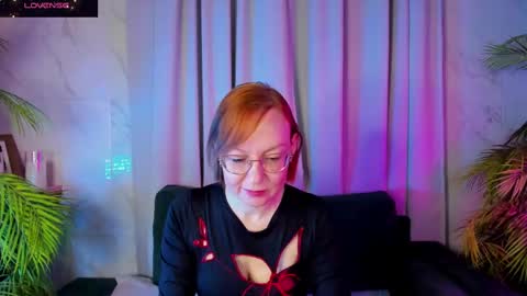 Snapshot of nika_gentle chatting on March 7, 2025, 6:02 am Nika online show from March 7, 2025, 6:02 am