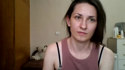 nika_smily online show from June 14, 2026, 1:24 pm
