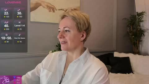 Snapshot of nika_smit chatting on January 19, 2025, 8:29 am Nika online show from January 19, 2025, 8:29 am