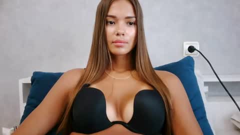 Nika online show from July 18, 2026, 6:39 am