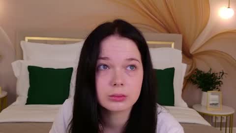 Snapshot of nikaflowers chatting on June 22, 2026, 2:13 am Nika online show from June 22, 2026, 2:13 am