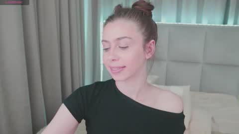 Snapshot of nikaletta chatting on May 16, 2026, 1:13 am Nika online show from May 16, 2026, 1:13 am