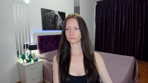 NikaLewis online show from June 1, 2026, 9:44 am