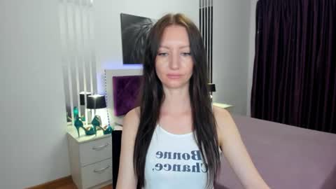 NikaLewis online show from June 13, 2026, 4:43 am