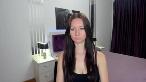 NikaLewis online show from July 14, 2026, 4:39 am