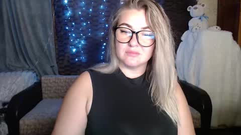 Nika online show from October 17, 2025, 8:00 pm