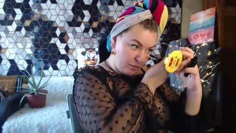 Nika online show from March 9, 2026, 5:22 am