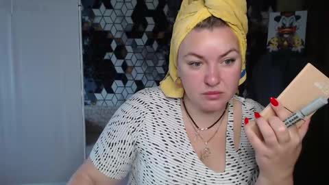 Nika online show from May 1, 2026, 5:23 am