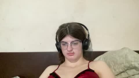 Snapshot of nikaxzimax chatting on November 22, 2025, 10:03 am NikaXZimax online show from November 22, 2025, 10:03 am