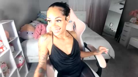 Snapshot of nikayasworld chatting on June 18, 2026, 2:45 am nikayasworld online show from June 18, 2026, 2:45 am