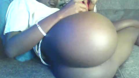 niki303424 online show from March 5, 2026, 11:28 am