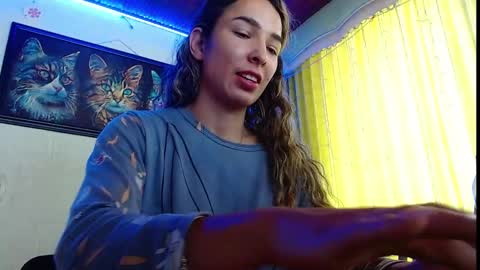 Snapshot of niki_1998 chatting on February 8, 2025, 5:18 pm Natalia online show from February 8, 2025, 5:18 pm