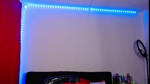 Snapshot of niki_1998 chatting on March 11, 2025, 5:35 pm Natalia online show from March 11, 2025, 5:35 pm