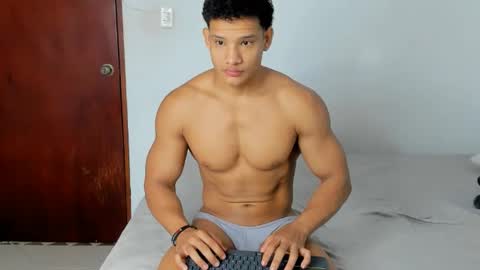 Snapshot of niki_marti chatting on September 29, 2025, 12:21 pm niki online show from September 29, 2025, 12:21 pm