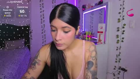 Niki online show from June 25, 2026, 1:49 am