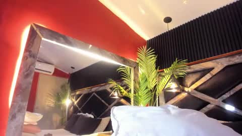 nikii_white online show from January 8, 2025, 3:08 am