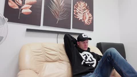 Snapshot of nikki_hard chatting on December 21, 2024, 7:13 am nikki online show from December 21, 2024, 7:13 am