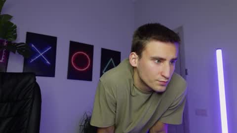 Snapshot of nikki_hard chatting on March 10, 2025, 3:20 pm nikki online show from March 10, 2025, 3:20 pm