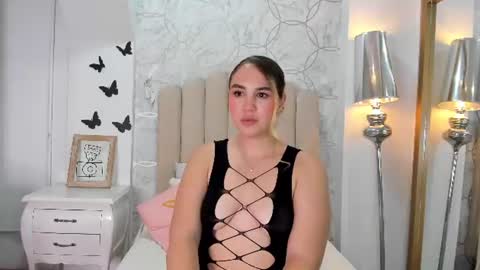 nikki_moon_ online show from July 10, 2026, 7:12 am