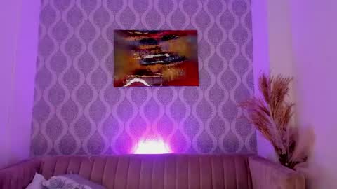 Snapshot of nikki_rousmel chatting on June 1, 2026, 3:52 am Nicole online show from June 1, 2026, 3:52 am