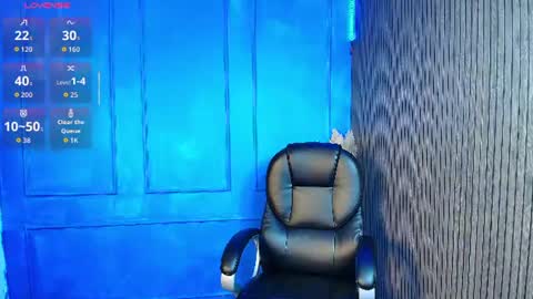nikki_vesper online show from July 5, 2026, 4:19 am