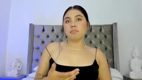 Snapshot of nikkibotero chatting on November 26, 2025, 5:58 pm nikkibotero online show from November 26, 2025, 5:58 pm