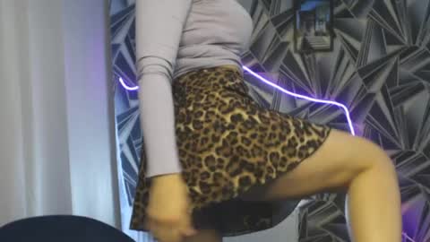 Snapshot of nikkikiss___ chatting on May 13, 2026, 12:19 am nikkikiss___ online show from May 13, 2026, 12:19 am