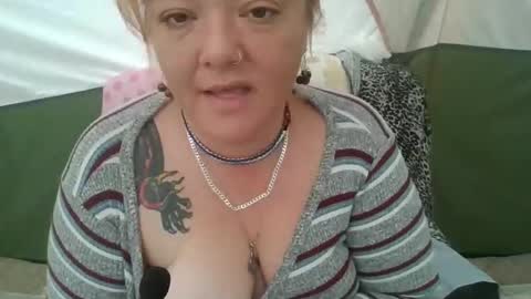 Snapshot of nikkinastyslut chatting on May 8, 2026, 3:28 pm nikkinastyslut online show from May 8, 2026, 3:28 pm