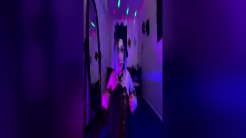 Nikki Neverland online show from June 21, 2026, 5:32 am