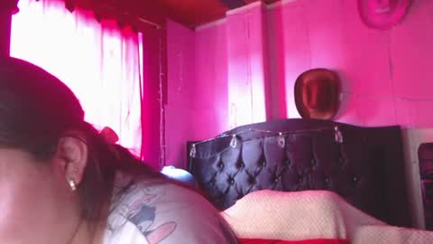 Snapshot of nikkirous_ chatting on June 10, 2026, 4:39 pm Nikkirous online show from June 10, 2026, 4:39 pm