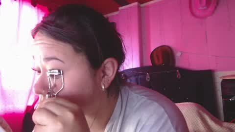Snapshot of nikkirous_ chatting on June 19, 2026, 2:10 pm Nikkirous online show from June 19, 2026, 2:10 pm