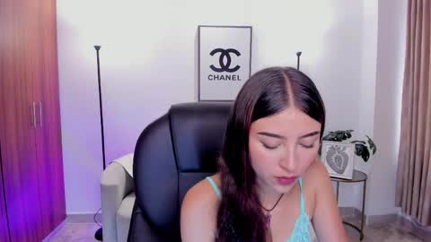 Snapshot of nikky_sweett_ chatting on May 10, 2026, 4:34 pm nikky_sweett_ online show from May 10, 2026, 4:34 pm