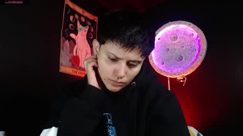 Nikky online show from April 29, 2026, 2:54 pm