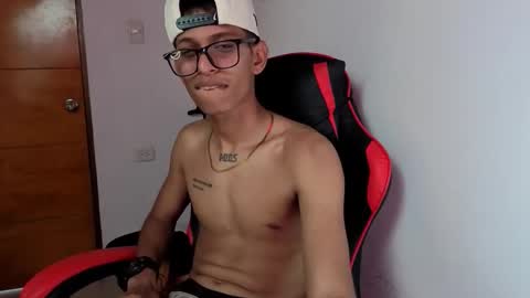 niklaus_wolf online show from March 8, 2026, 7:39 pm