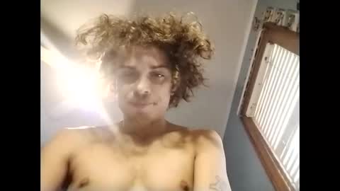 Snapshot of niko12mn chatting on March 10, 2026, 8:47 pm Nikomn online show from March 10, 2026, 8:47 pm