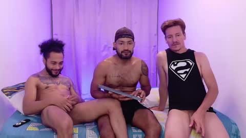 Snapshot of niko_roko chatting on October 14, 2025, 2:45 am niko_roko online show from October 14, 2025, 2:45 am