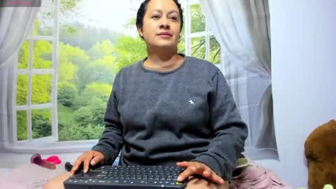 Snapshot of nikol32__ chatting on June 1, 2026, 11:12 am dayan online show from June 1, 2026, 11:12 am