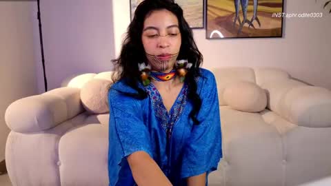 Nicole cam online show from May 3, 2026, 12:33 pm
