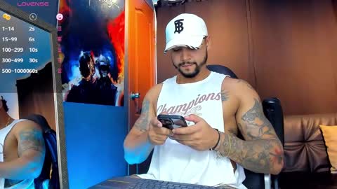 Snapshot of nikolahank1 chatting on December 11, 2024, 2:52 am Nikola Hank online show from December 11, 2024, 2:52 am